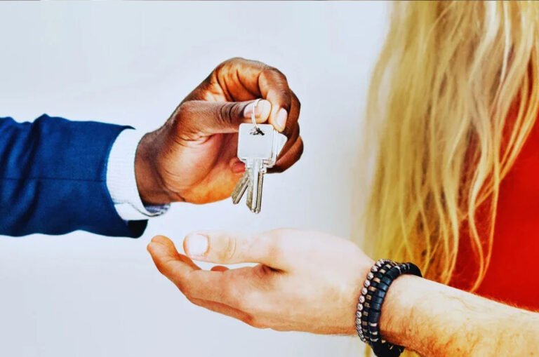 Can A Landlord Have A Spare Key In Ontario? Know Your Rights!
